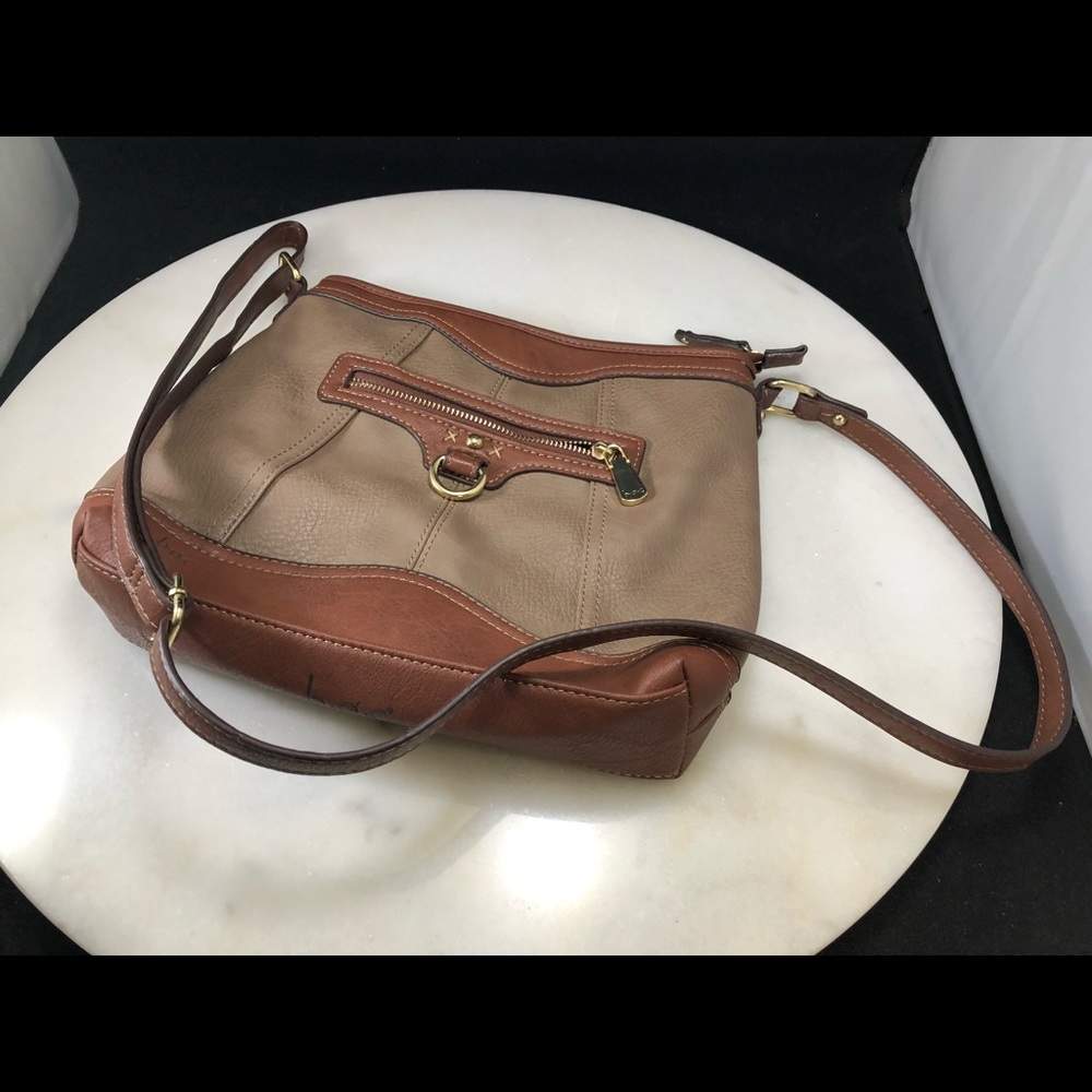 b.o.c. two tone purse. New without tags.